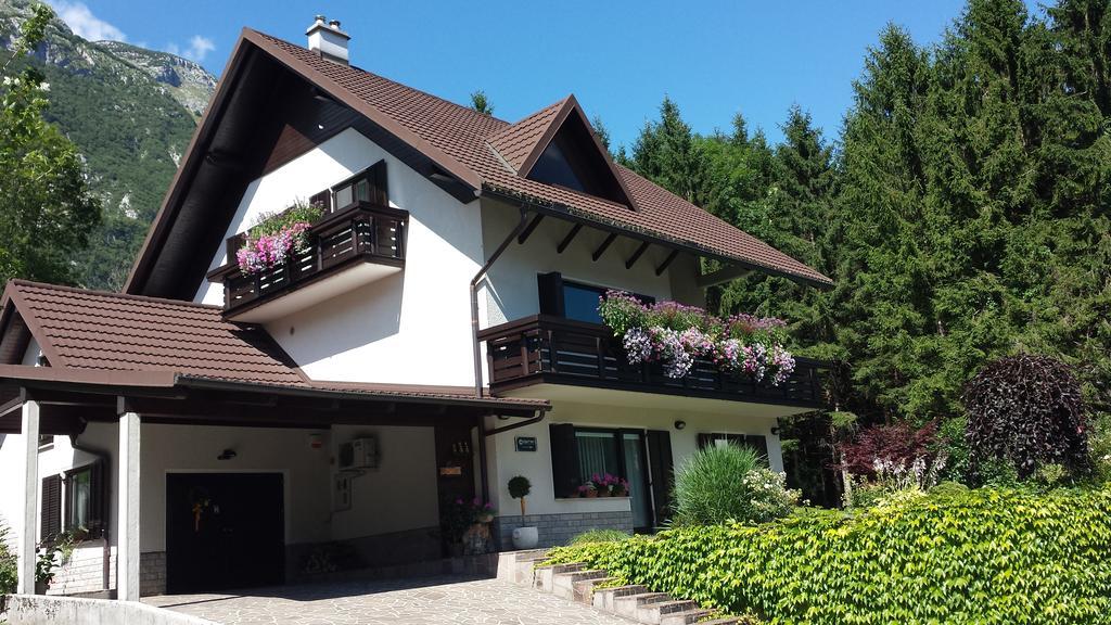 Homestay Ostan Bovec Kültér fotó